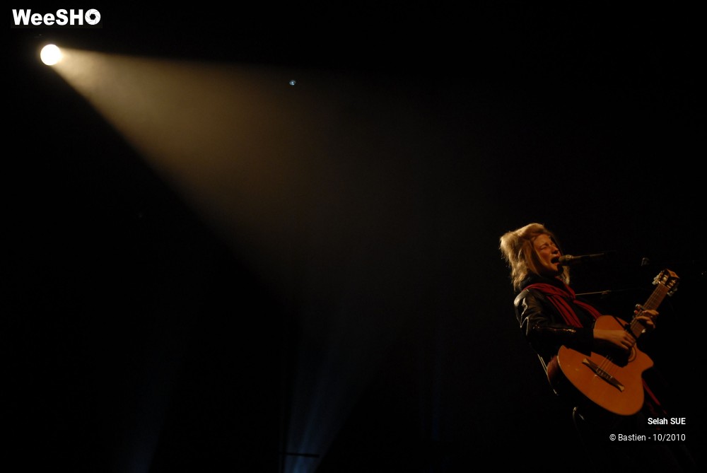 16/31 photos du spectacle Selah Sue