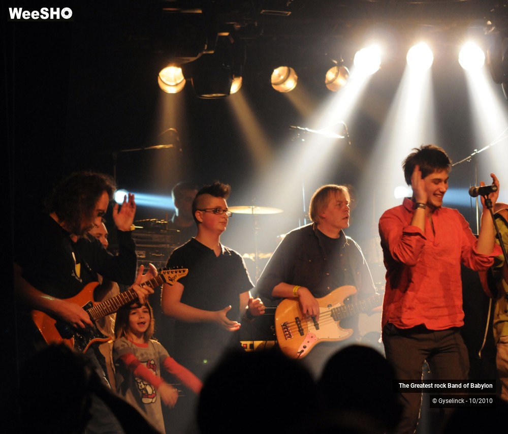 16/19 photos du spectacle The Greatest Rock Band Of babylon