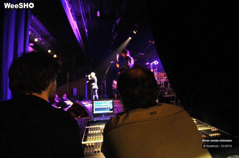 9/15 photos du spectacle When Smoke Shimmers