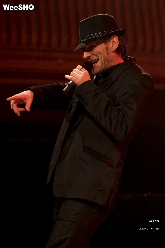 11/38 photos du spectacle Alain VAL