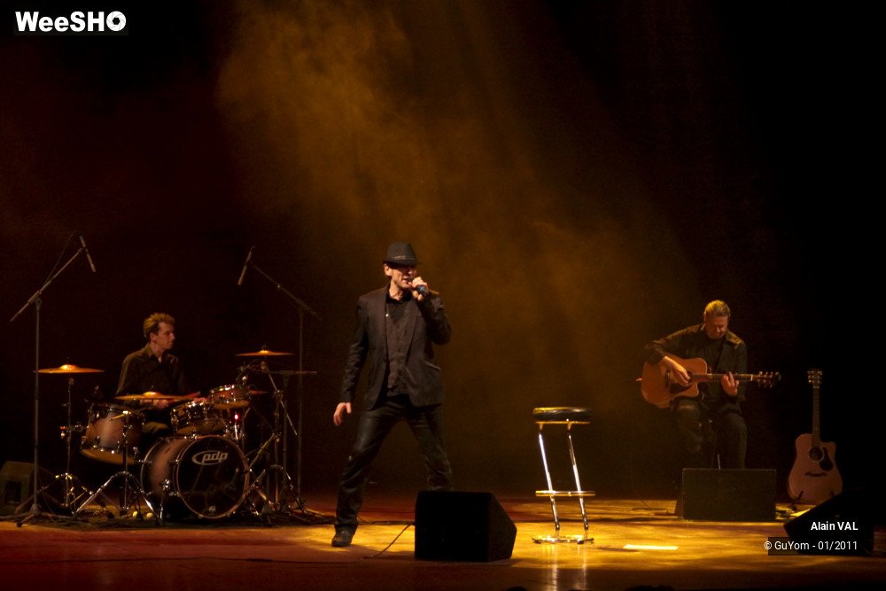 29/38 photos du spectacle Alain VAL