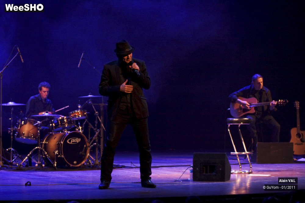37/38 photos du spectacle Alain VAL
