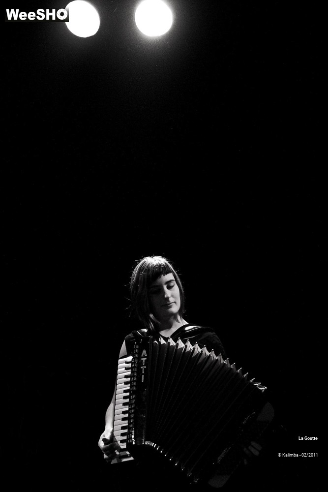 24/47 photos du spectacle La Goutte