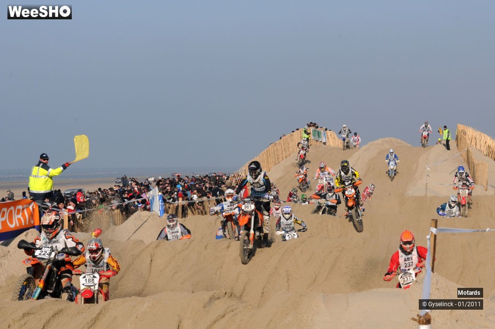 33/44 photos du spectacle Enduropale 2011