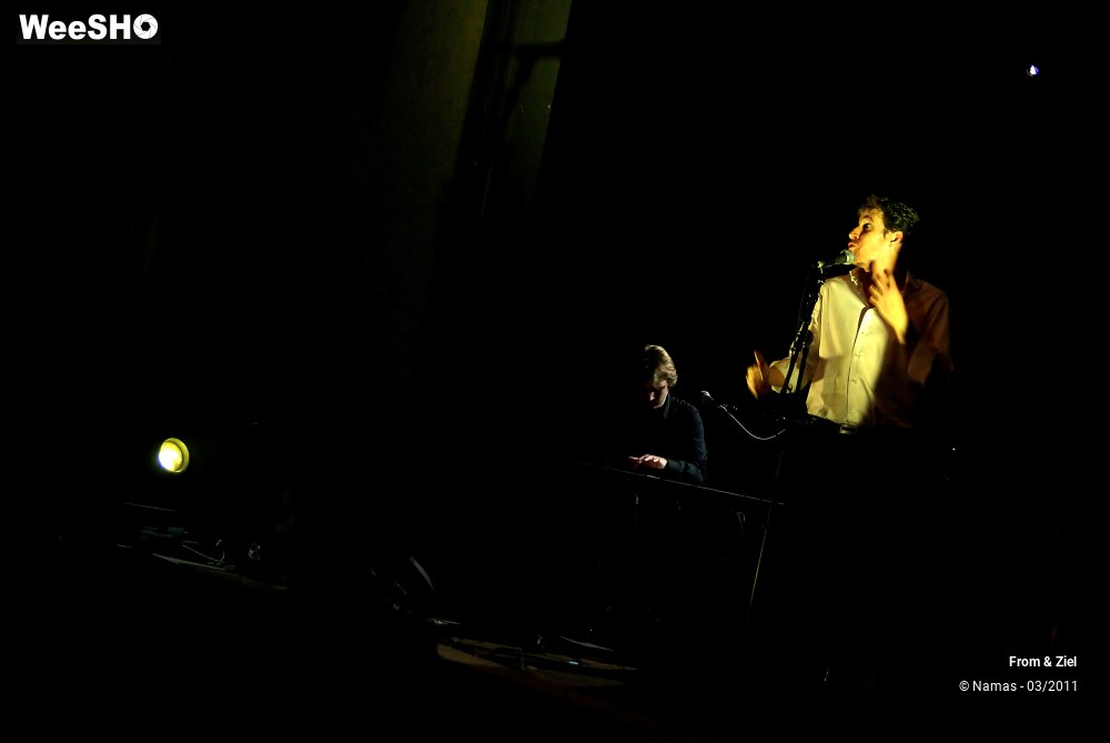 16/27 photos du spectacle From & Ziel