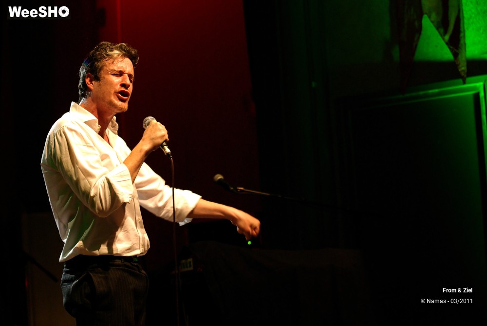 24/27 photos du spectacle From & Ziel