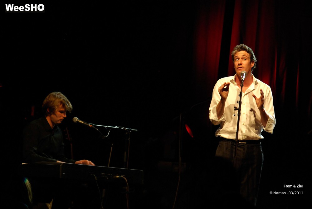 27/27 photos du spectacle From & Ziel