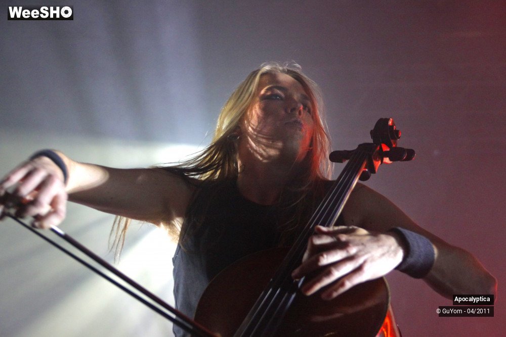 38/49 photos du spectacle Apocalyptica