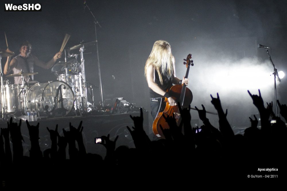 43/49 photos du spectacle Apocalyptica