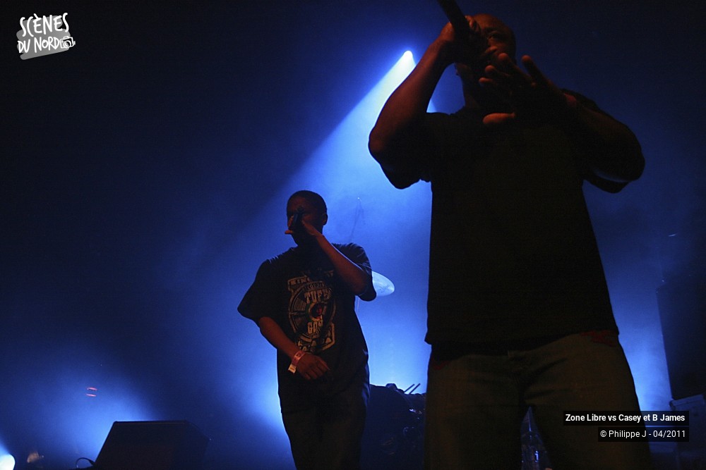 3/8 photos du spectacle Zone Libre vs Casey et B James