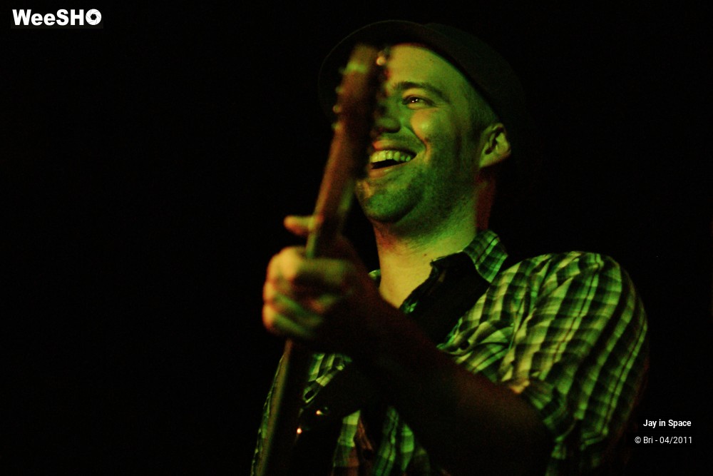 18/26 photos du spectacle Jay in space