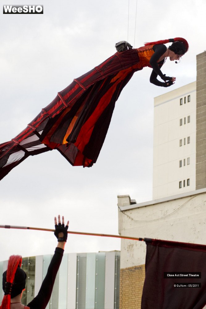 10/37 photos du spectacle Act Red