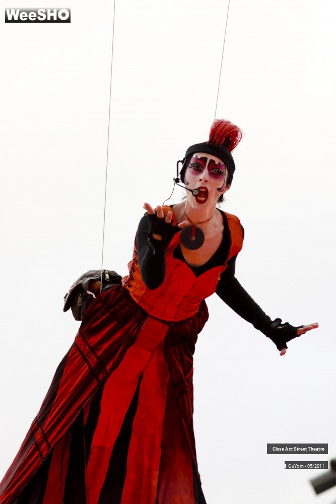 17/37 photos du spectacle Act Red