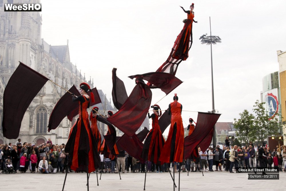 32/37 photos du spectacle Act Red
