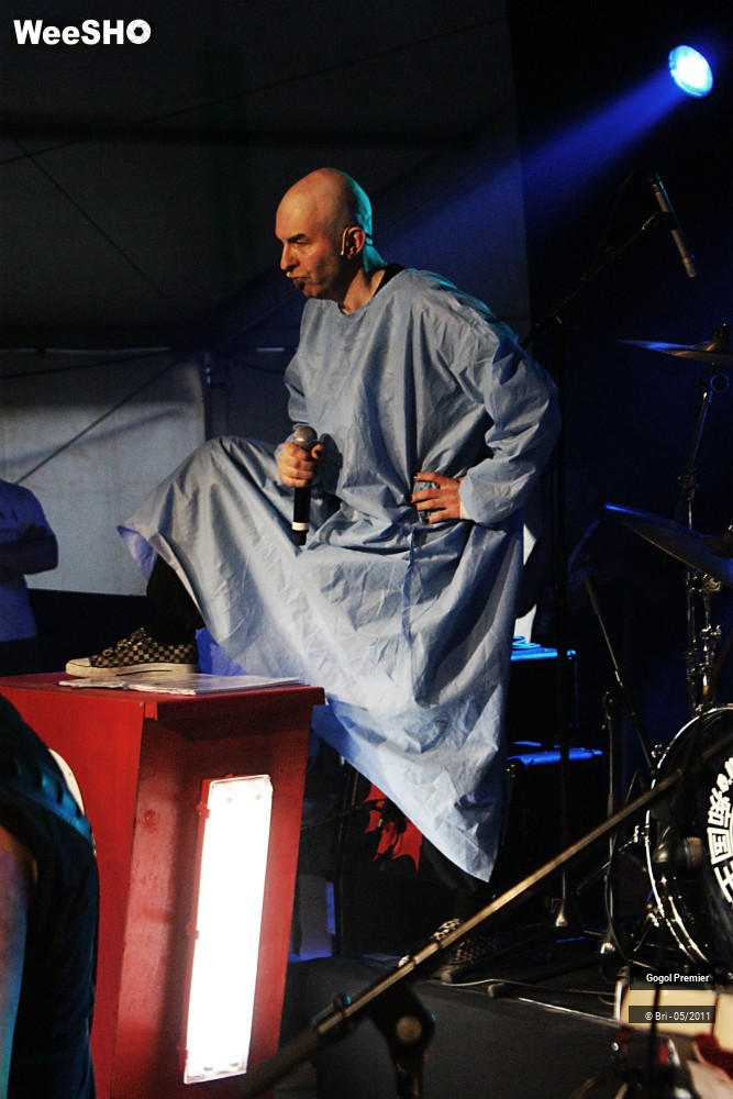 6/33 photos du spectacle Gogol Premier