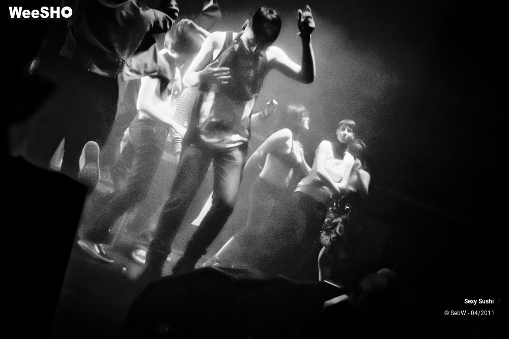28/37 photos du spectacle Sexy Sushi
