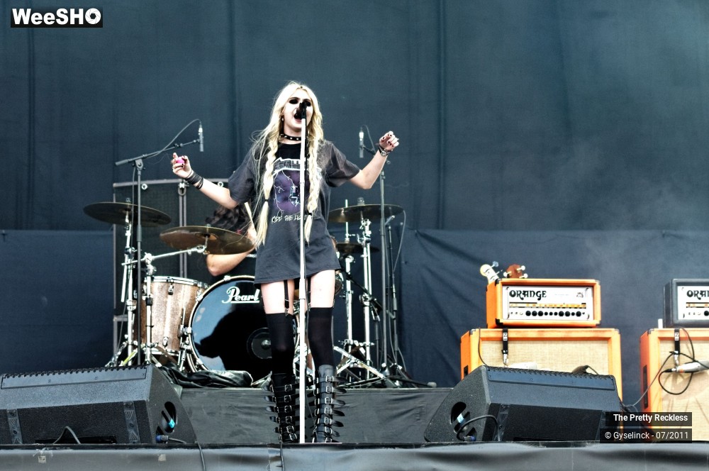 19/32 photos du spectacle The Pretty Reckless