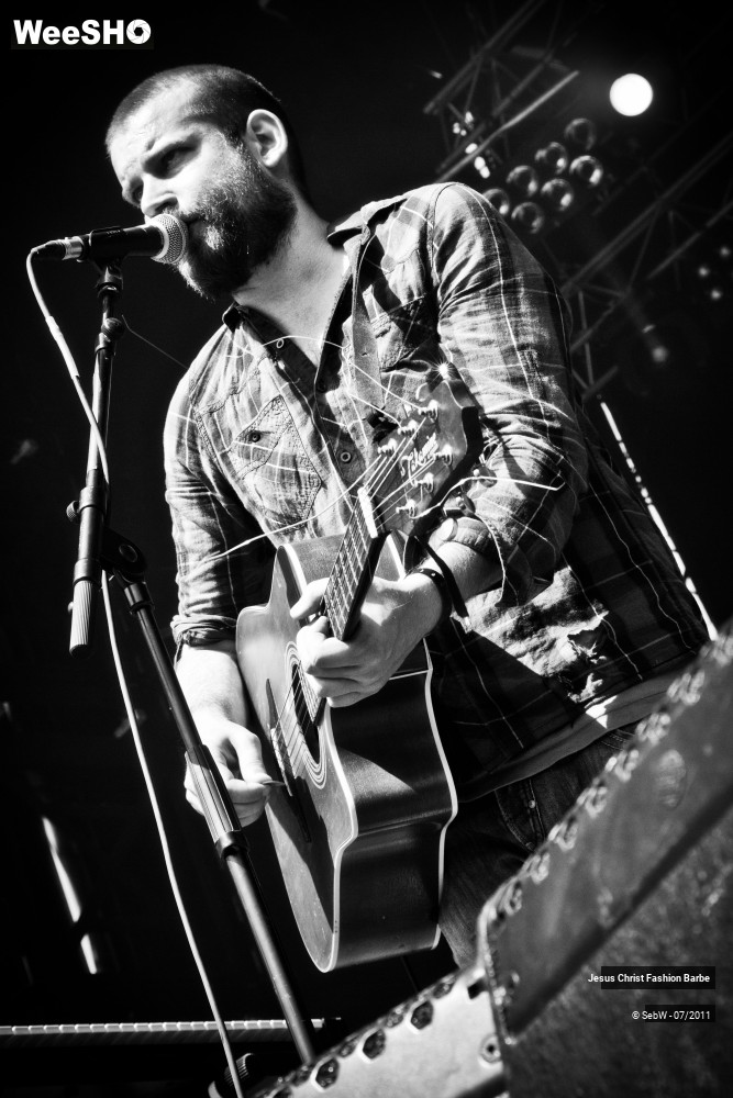 21/21 photos du spectacle Jesus Christ Fashion Barbe