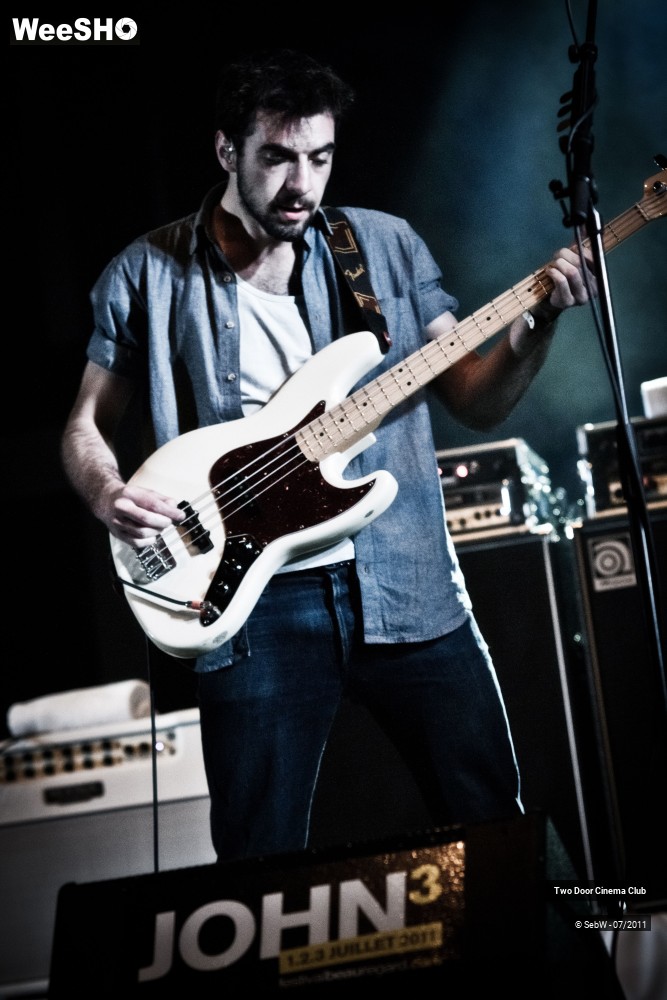 7/26 photos du spectacle Two Door Cinema Club