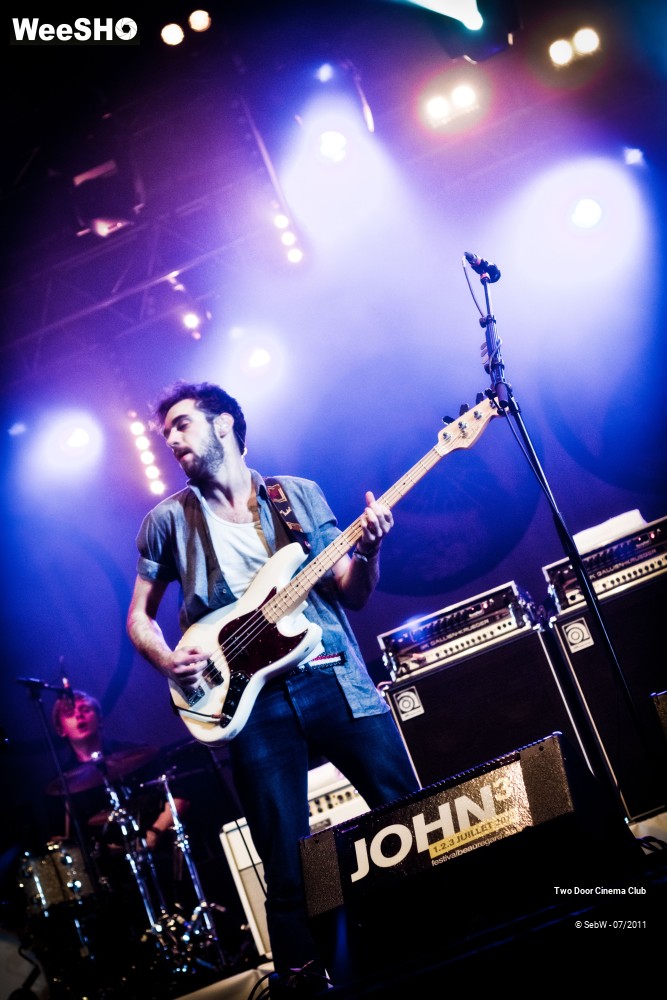 13/26 photos du spectacle Two Door Cinema Club