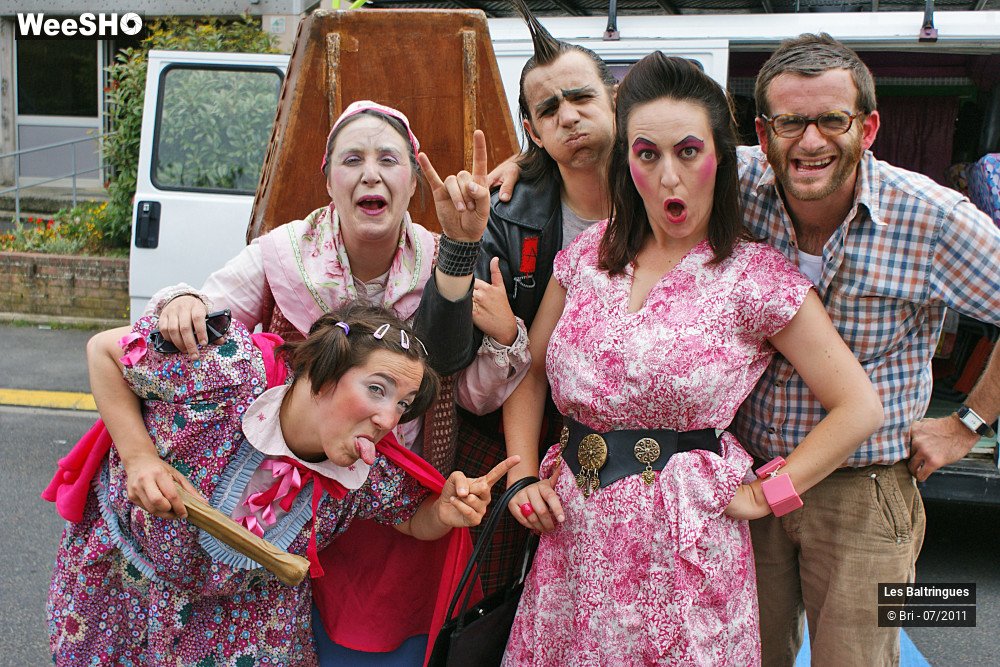 29/45 photos du spectacle La Famille Baltringues