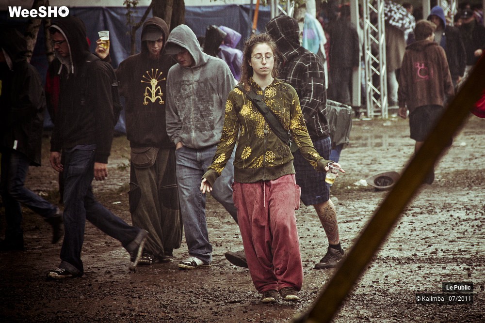 20/35 photos du spectacle Dour Ambiance Jour 3