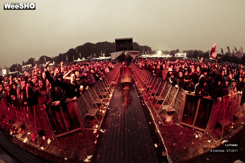 27/35 photos du spectacle Dour Ambiance Jour 3