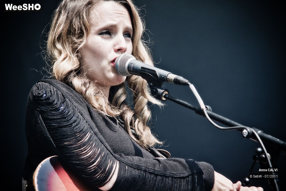 14/16 photos du spectacle Anna CALVI