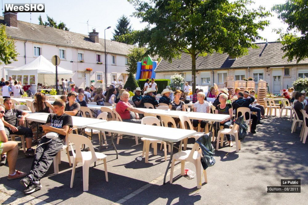 12/38 photos du spectacle Faubourg de Cambrai en fête