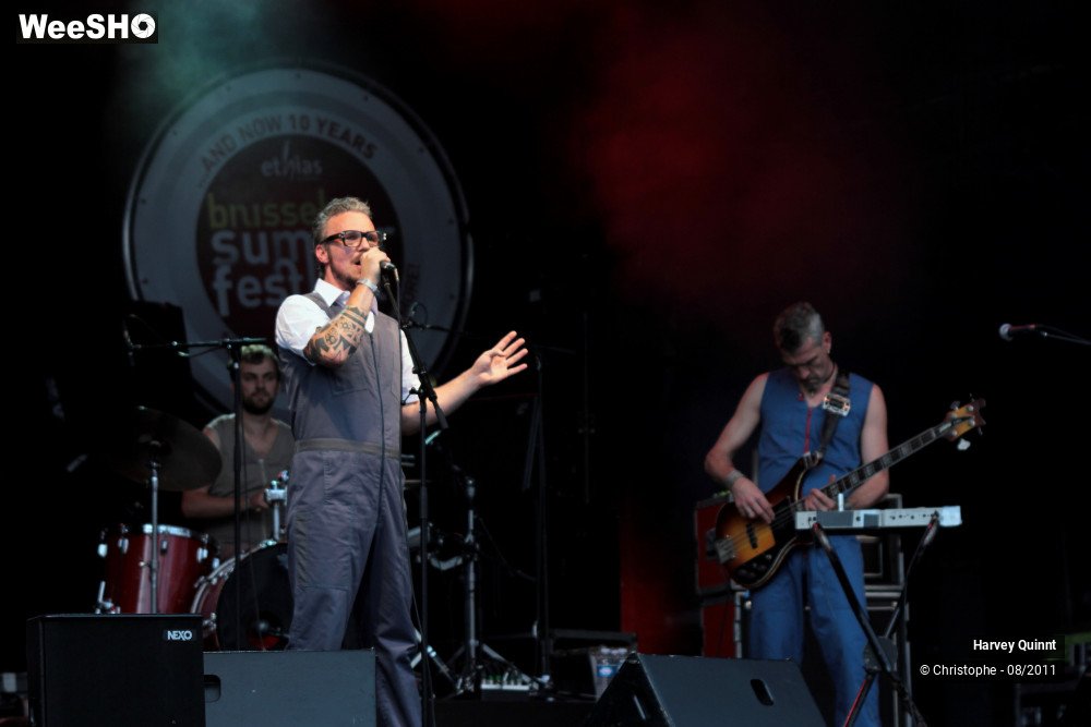 6/30 photos du spectacle Harvey Quinnt