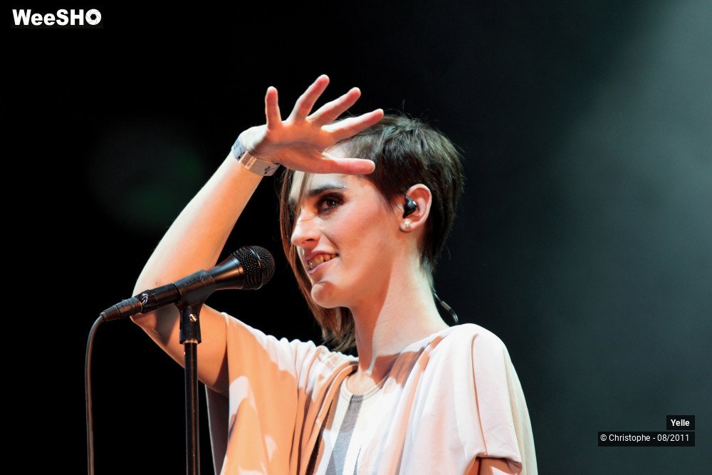 5/41 photos du spectacle Yelle