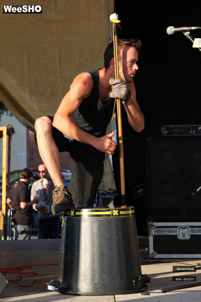 20/29 photos du spectacle Division Nada