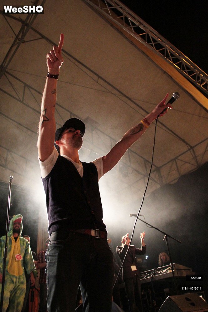20/45 photos du spectacle Ace Out
