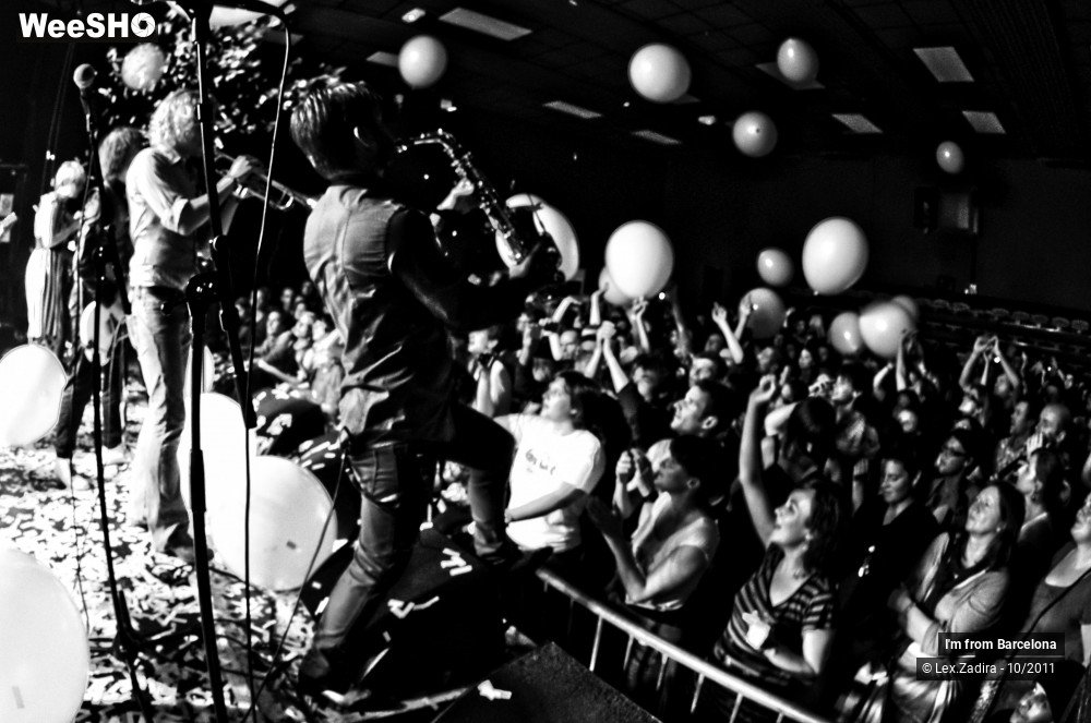 5/35 photos du spectacle I'm From Barcelona