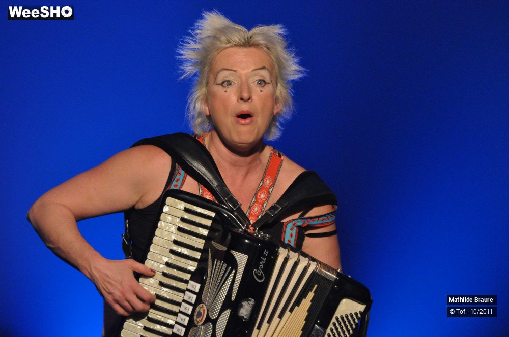 8/47 photos du spectacle Mathilde BRAURE