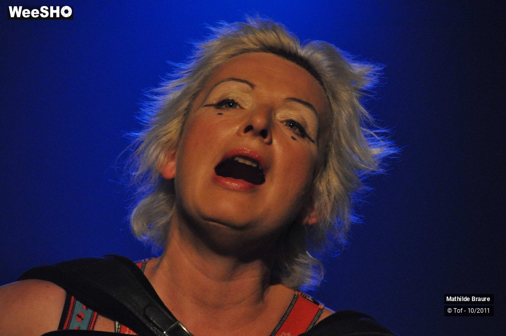 9/47 photos du spectacle Mathilde BRAURE