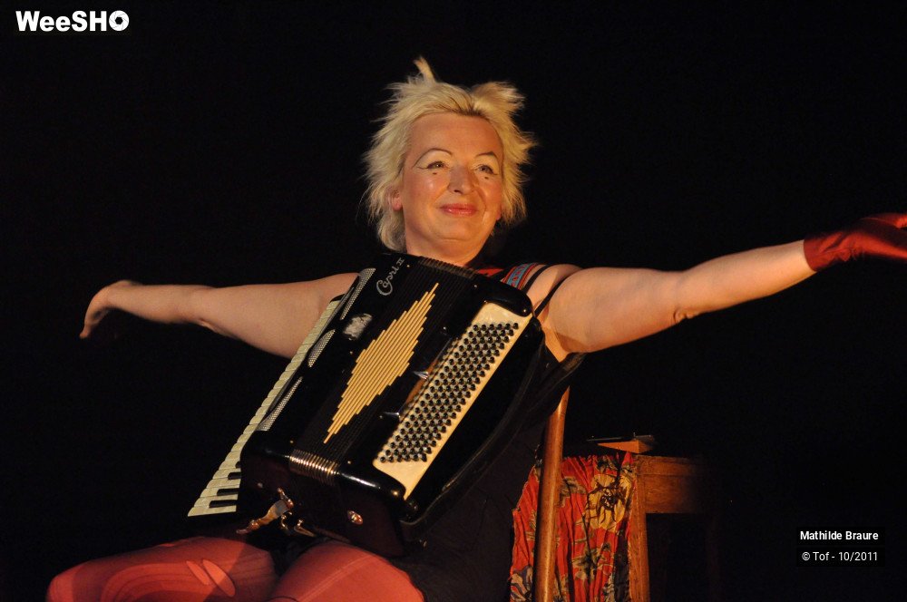12/47 photos du spectacle Mathilde BRAURE