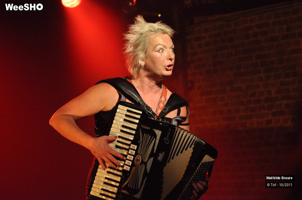 15/47 photos du spectacle Mathilde BRAURE