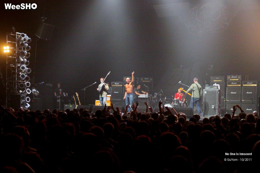 38/50 photos du spectacle No One Is Innocent