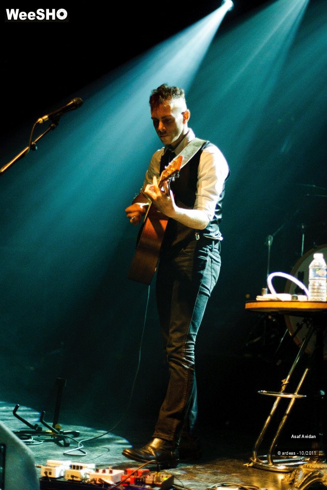 15/28 photos du spectacle Asaf Avidan