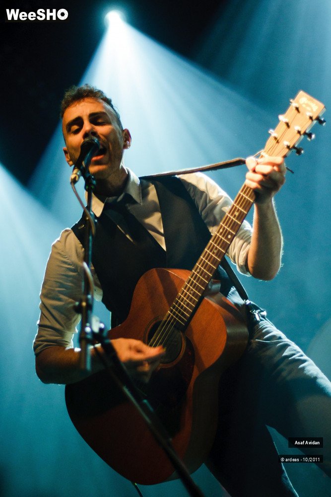 22/28 photos du spectacle Asaf Avidan