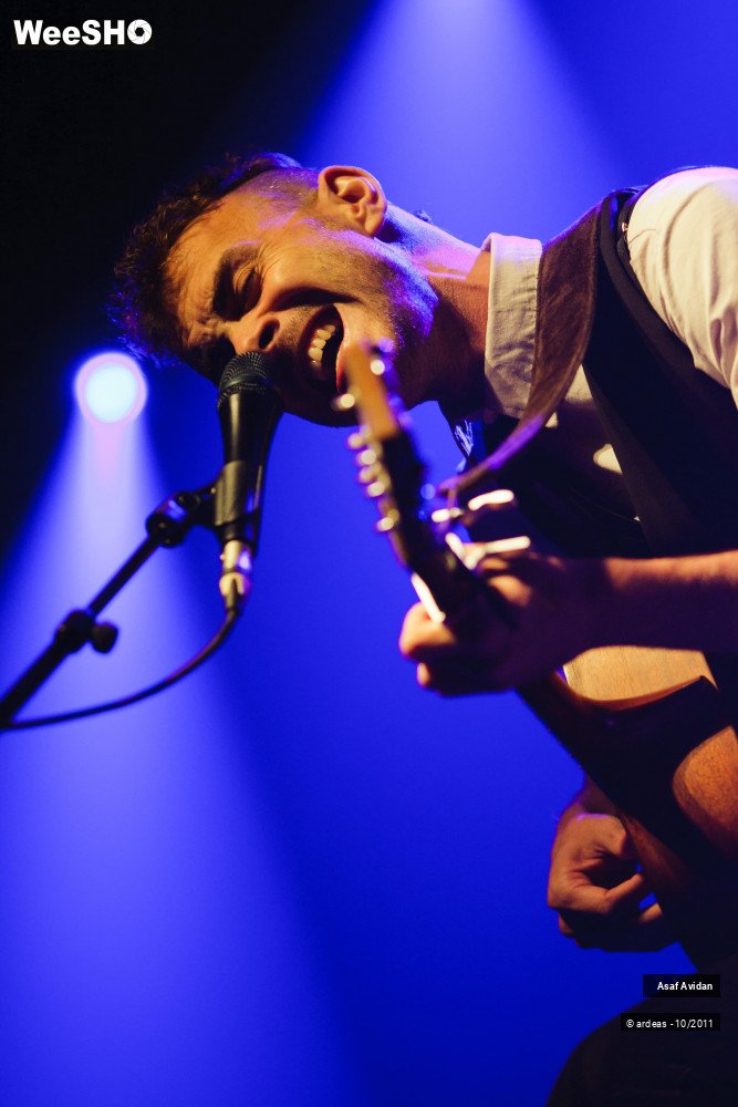 23/28 photos du spectacle Asaf Avidan