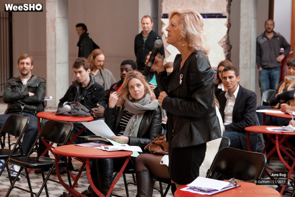 3/36 photos du spectacle June Bug + Conférence TDC2011