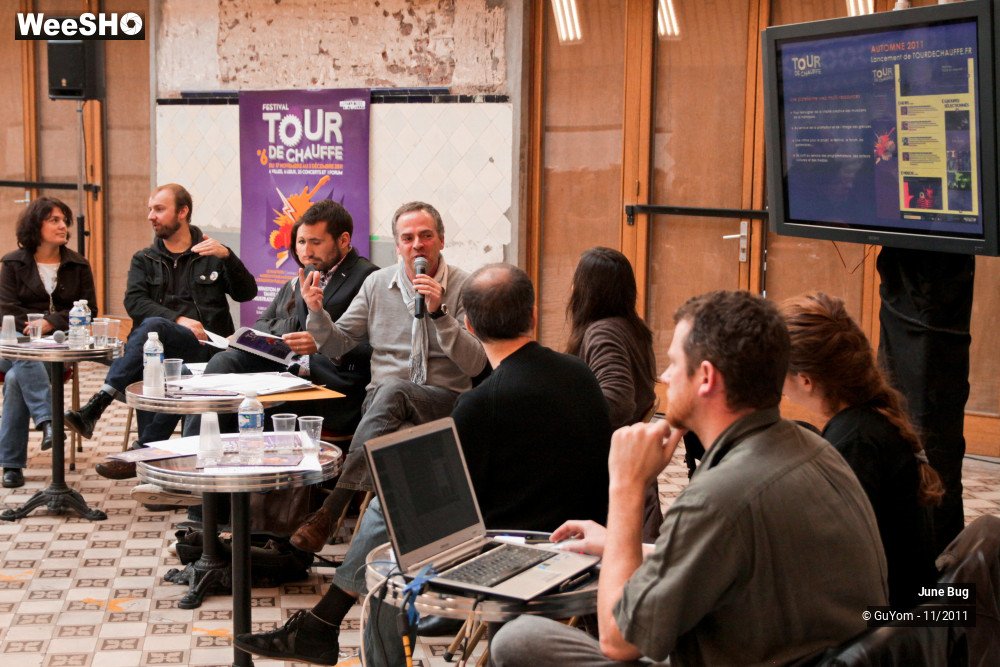 6/36 photos du spectacle June Bug + Conférence TDC2011