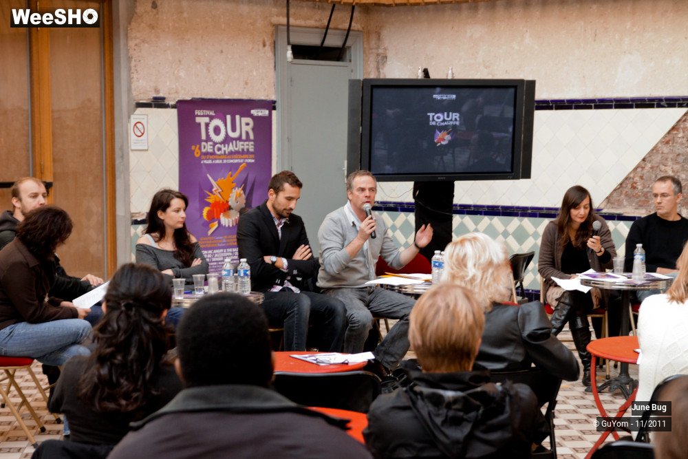 7/36 photos du spectacle June Bug + Conférence TDC2011
