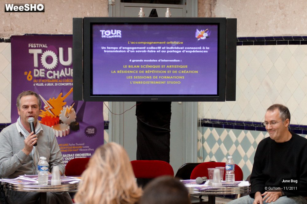 16/36 photos du spectacle June Bug + Conférence TDC2011