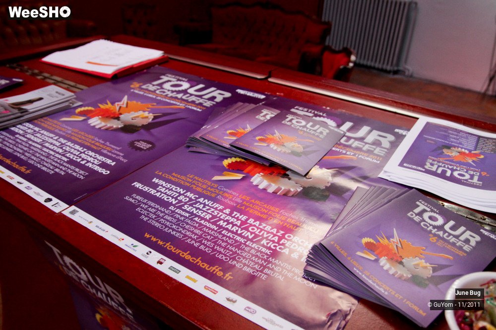 26/36 photos du spectacle June Bug + Conférence TDC2011