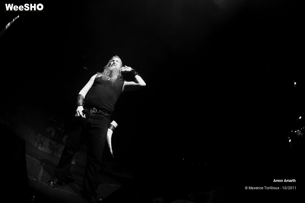 6/7 photos du spectacle Amon Amarth