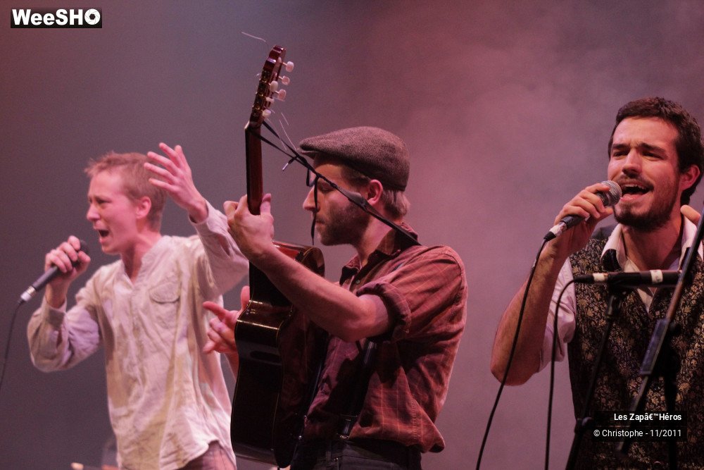 11/36 photos du spectacle Les Zap'Heros