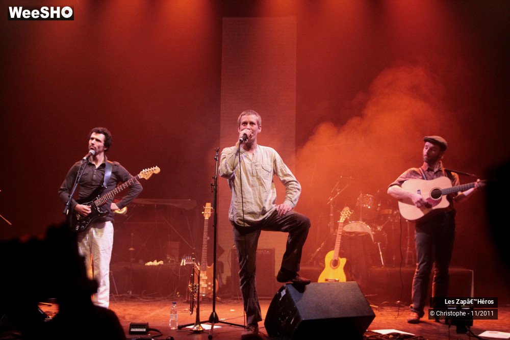 15/36 photos du spectacle Les Zap'Heros